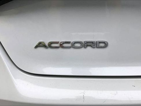 Used 2023 Honda Accord EX image 32