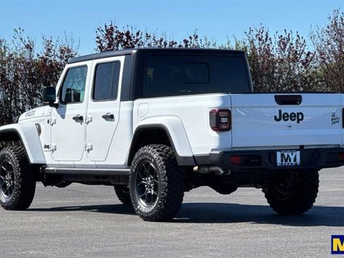 Used 2025 Jeep Gladiator Willys image 6