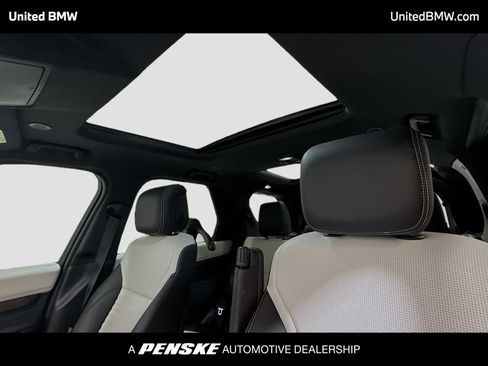 Used 2023 Land Rover Discovery S R-Dynamic AWD/4WD image 12