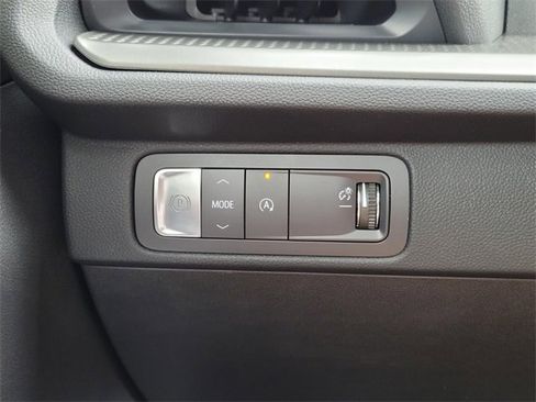 New 2025 Chevrolet Traverse LT w/ Driver Confidence Package image 20