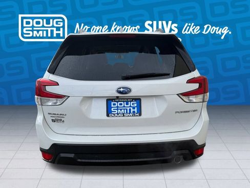 Used 2019 Subaru Forester Limited image 3