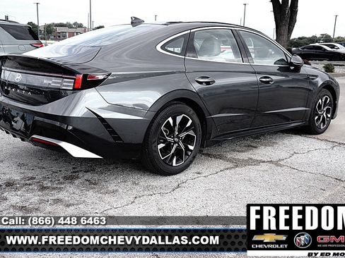 Used 2025 Hyundai Sonata SEL FWD image 10