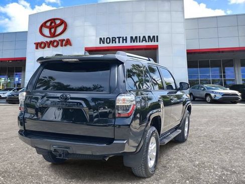 Used 2024 Toyota 4Runner SR5 Premium w/ Moonroof Package AWD/4WD image 4