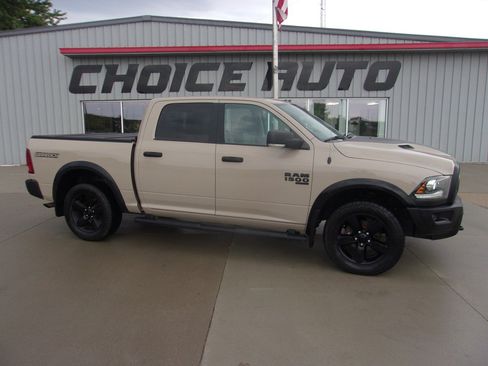 Used 2019 RAM 1500 Warlock AWD/4WD image 2