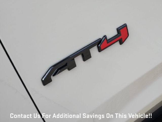 New 2027 GMC Yukon AT4 w/ AT4 Premium Plus Package AWD/4WD image 8