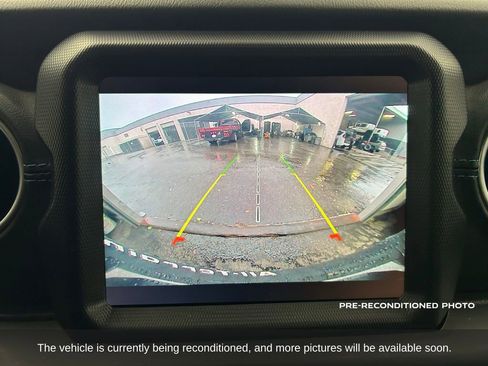 Used 2021 Jeep Wrangler Unlimited Rubicon 4xe w/ Steel Bumper Group image 19