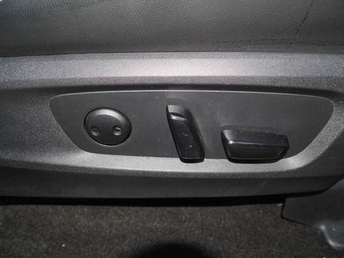 Used 2023 Nissan Pathfinder SL AWD/4WD image 21