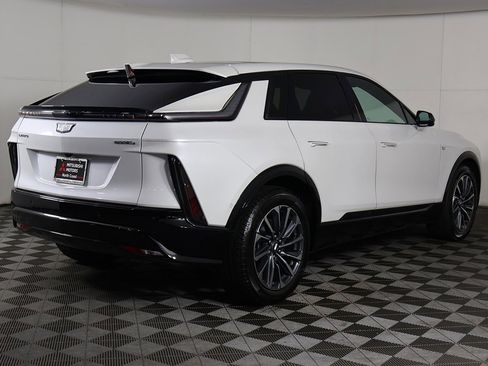 Used 2025 Cadillac Lyriq Sport w/ LPO, Floor Liner Package image 10