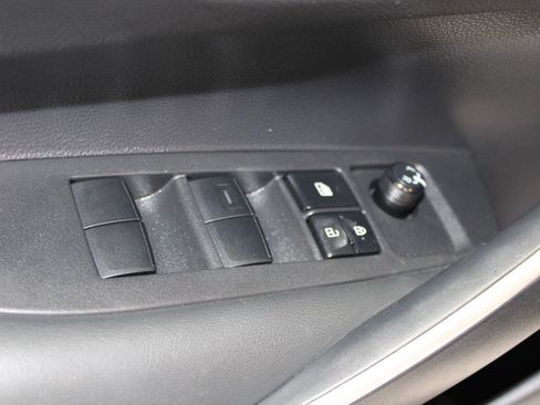 Used 2023 Toyota Corolla SE w/ SE Premium Package FWD image 47