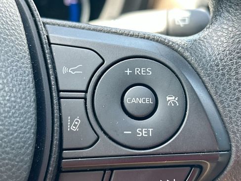 Used 2024 Toyota RAV4 LE AWD/4WD image 17