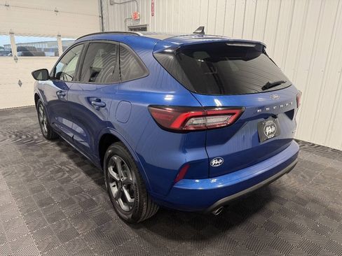 Used 2023 Ford Escape ST-Line AWD/4WD image 4