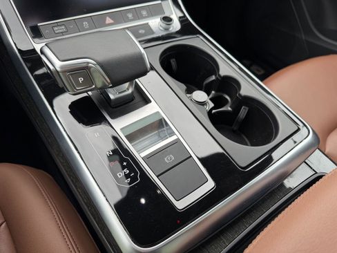 Used 2023 Audi Q7 2.0T Premium w/ Convenience Package image 17