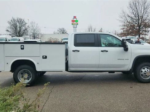 New 2026 Chevrolet Silverado 3500 W/T w/ WT Convenience Package AWD/4WD image 1