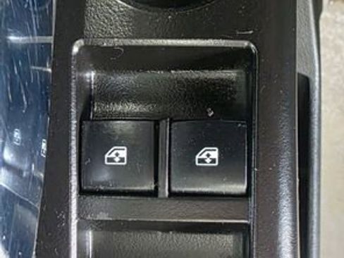 Used 2012 Chevrolet Cruze LT image 11