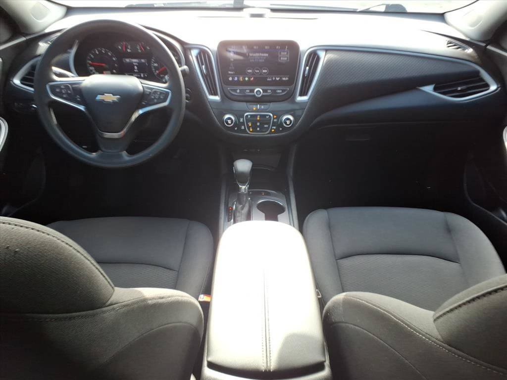 Used 2025 Chevrolet Malibu LT FWD image 23