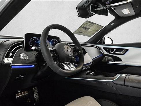 New 2026 Mercedes-Benz E 53 AMG e 4MATIC Sedan image 10