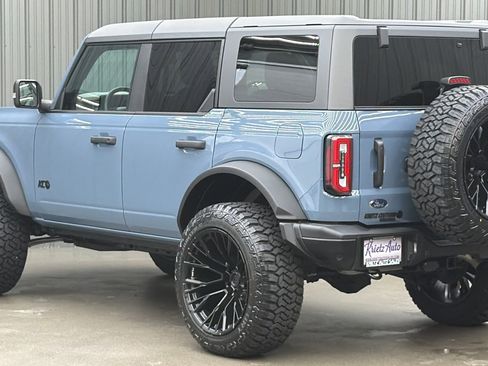 Used 2024 Ford Bronco Wildtrak image 3