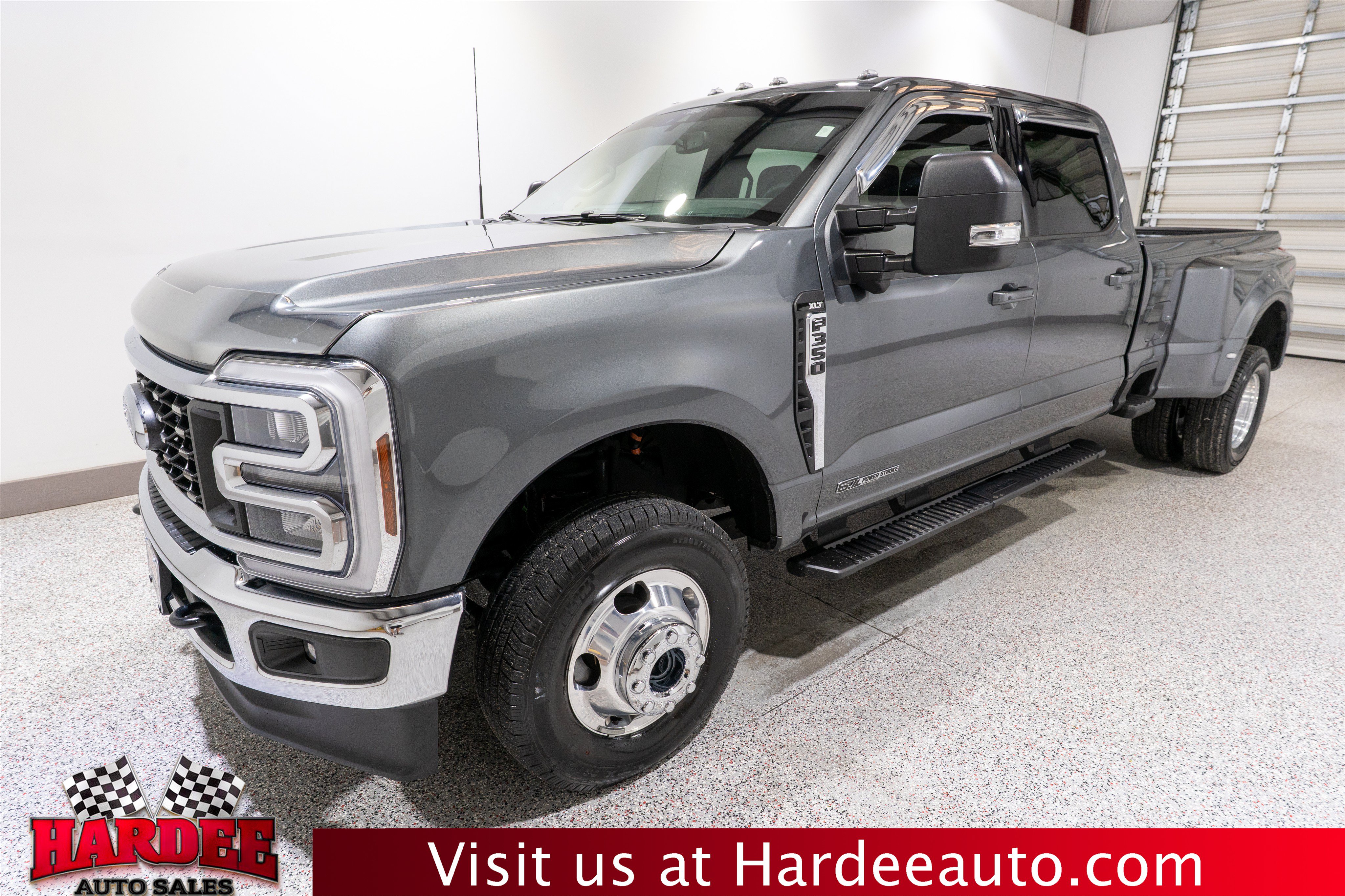 Used 2026 Ford F350 XLT w/ XLT Premium Package AWD/4WD image 2