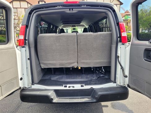 Used 2023 GMC Savana 3500 LS image 26