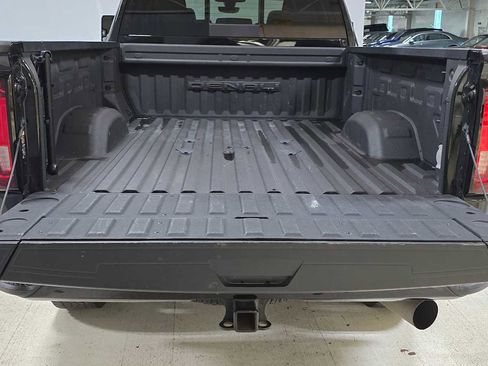 Used 2023 GMC Sierra 3500 Denali w/ Denali Black Diamond Edition image 18