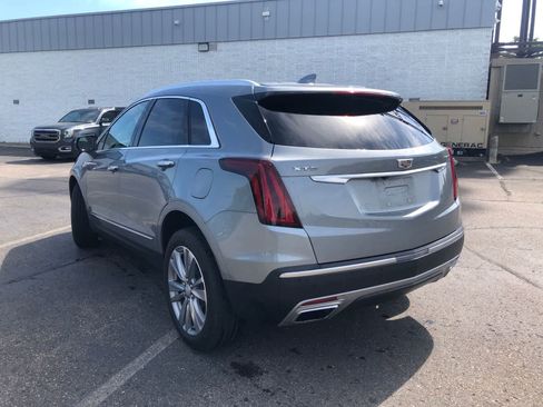 Used 2024 Cadillac XT5 Premium Luxury w/ LPO, Floor Liner Package FWD image 6
