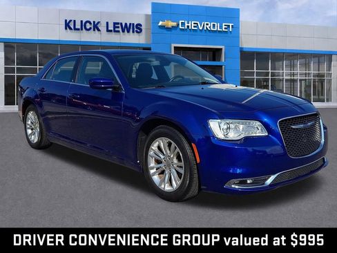 Used 2021 Chrysler 300 Touring w/ Driver Convenience Group RWD image 1