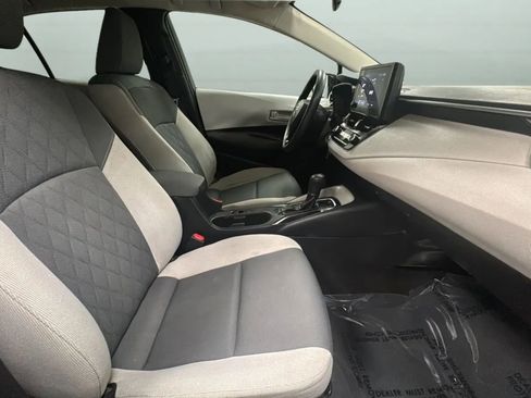 Used 2023 Toyota Corolla LE w/ Carpet Mat Package (TMS) FWD image 23