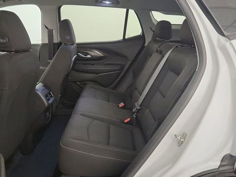 Used 2024 GMC Terrain SLE w/ Driver Convenience Package image 16