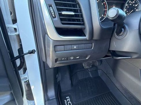 New 2026 Nissan Rogue SV image 31