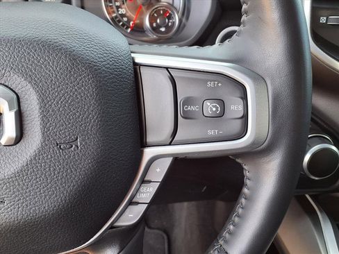 Used 2023 RAM 1500 Big Horn image 32