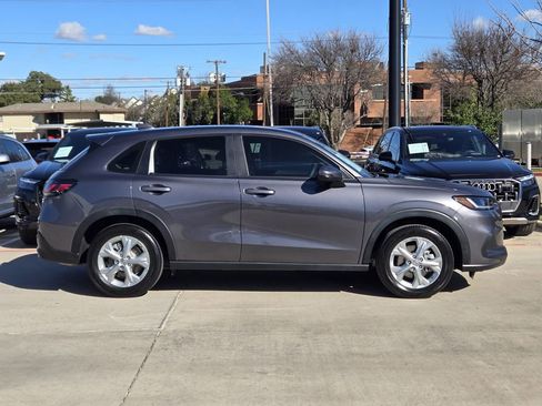Used 2023 Honda HR-V LX image 5