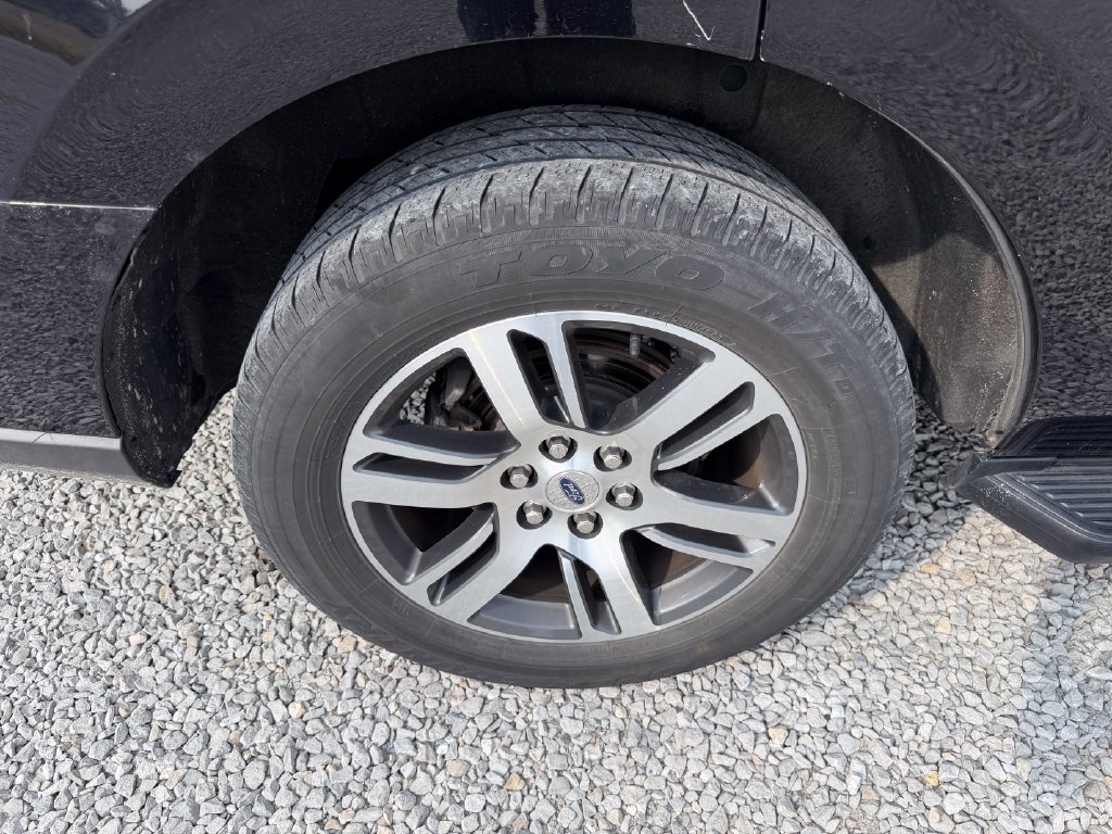 Used 2024 Ford Expedition Limited AWD/4WD image 36