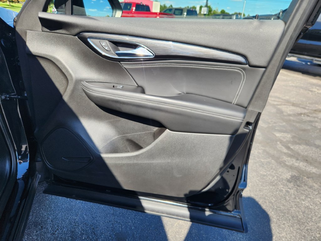 Used 2023 Buick Envision Preferred FWD image 11