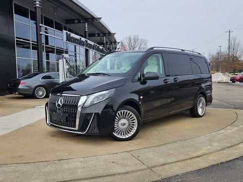 Used 2023 Mercedes-Benz Metris Passenger image 1