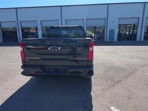 Used 2022 Chevrolet Silverado 1500 Custom w/ Safety Confidence Package image 7