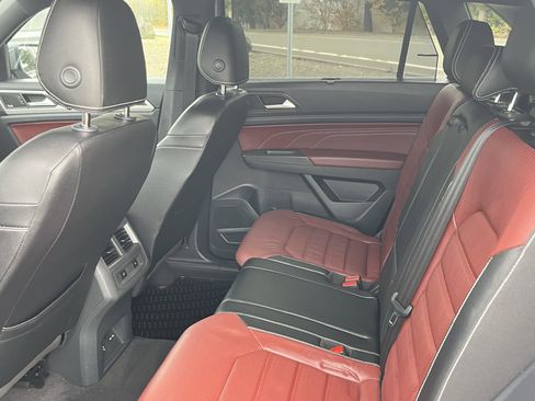 Used 2023 Volkswagen Atlas Cross Sport SEL Premium R-Line image 13