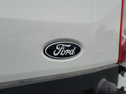 New 2026 Ford Transit 250 148 Medium Roof image 7