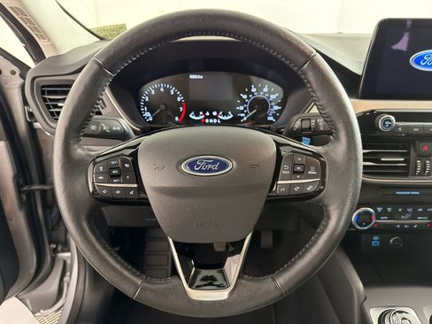 Used 2021 Ford Escape SE w/ SE Sport Appearance Package AWD/4WD image 11