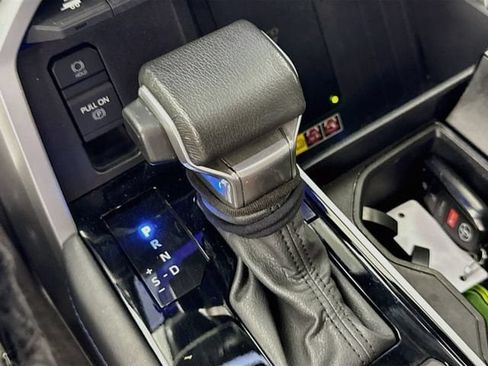 Certified 2025 Toyota Tundra Platinum AWD/4WD image 18