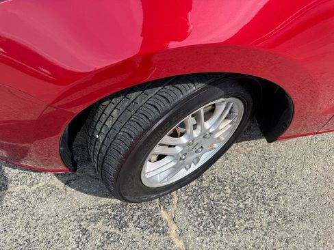 Used 2010 Ford Focus SE FWD image 17