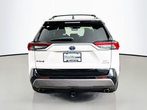 Used 2019 Toyota RAV4 XSE image 6