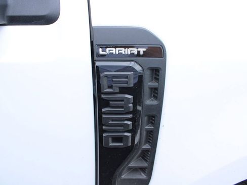 Used 2025 Ford F350 Lariat w/ Lariat Ultimate Package AWD/4WD image 4