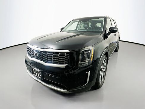 Used 2020 Kia Telluride EX w/ EX Premium Package FWD image 3