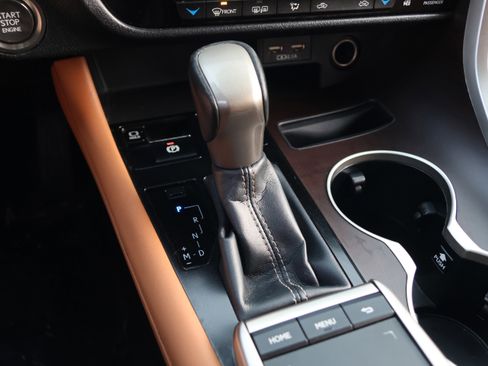 Certified 2022 Lexus RX 350 FWD w/ Premium Package image 27