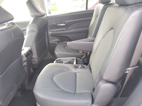 New 2026 Toyota Grand Highlander AWD image 14