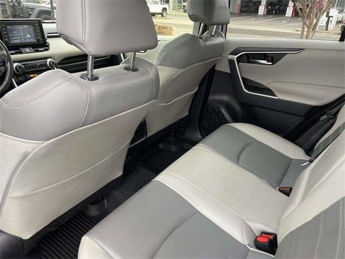 Certified 2019 Toyota RAV4 XLE Premium image 11
