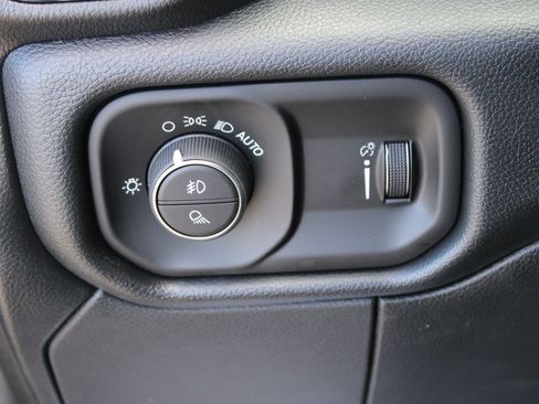 New 2026 RAM 3500 Tradesman AWD/4WD image 28