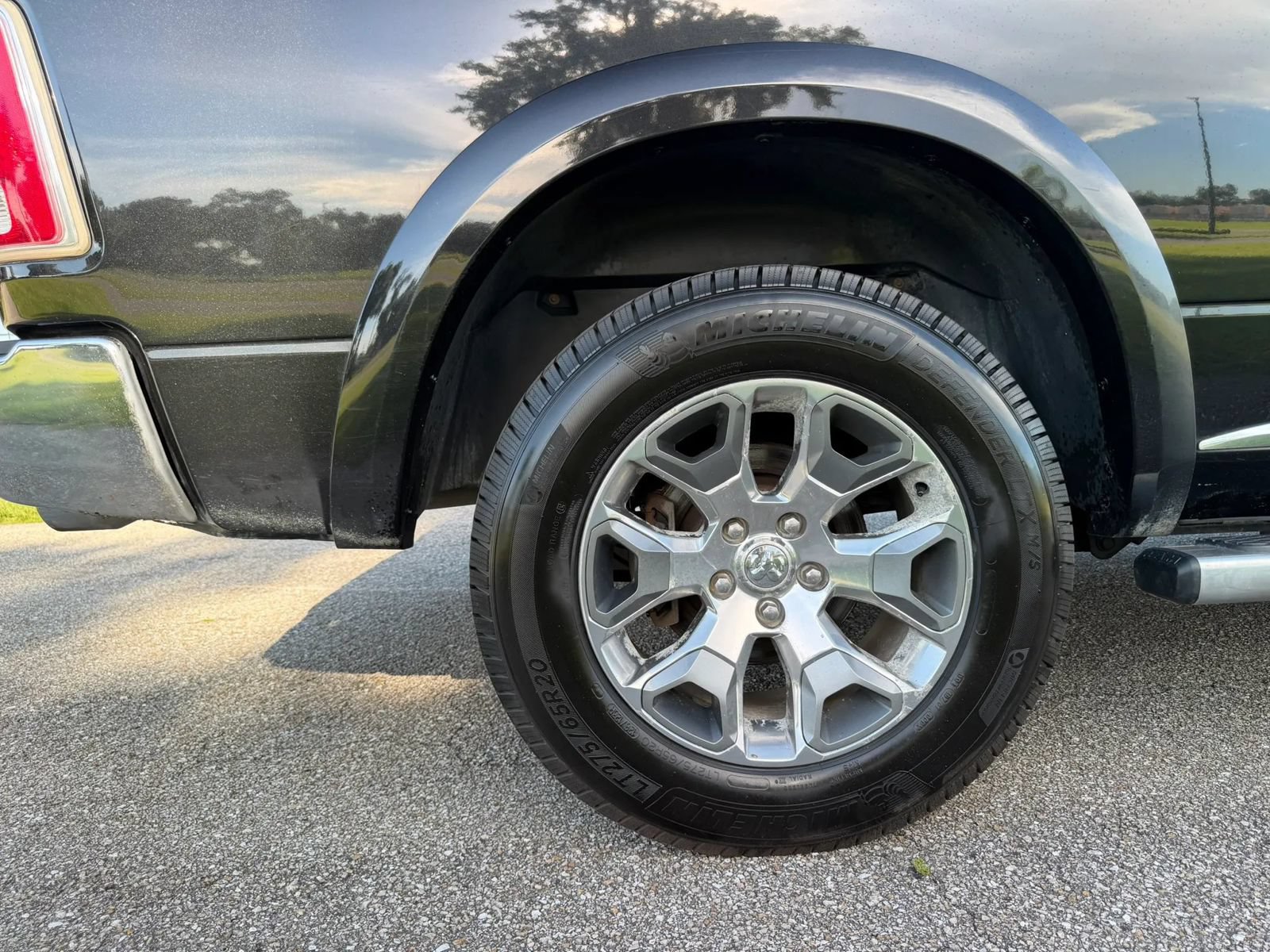 Used 2017 RAM 1500 Limited AWD/4WD image 34