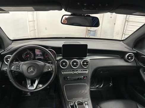 Certified 2018 Mercedes-Benz GLC 300 image 23