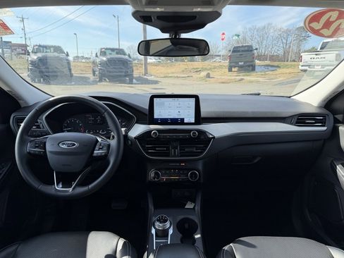 Used 2022 Ford Escape SEL image 38